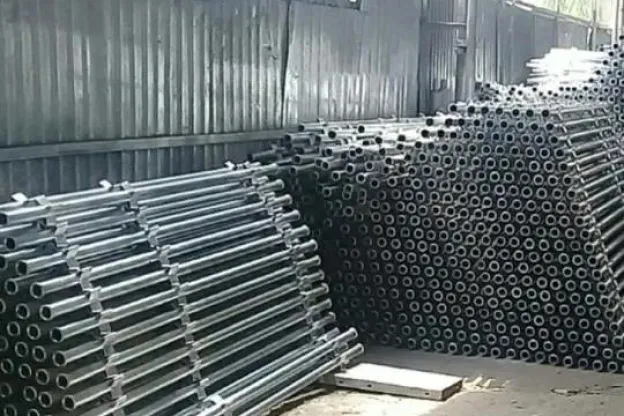 Giá thuê giáo nêm TPHCM bao nhiêu? Cập nhật mới nhất